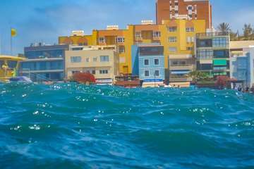 Oleaje en las playas de Telde/Antonio Rico.